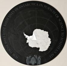 Antarctic_memorial_400.jpg